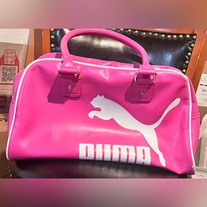 🛼🩰🩶Puma Pleather Duffel bag🩶🤍🩷 Hot Pink